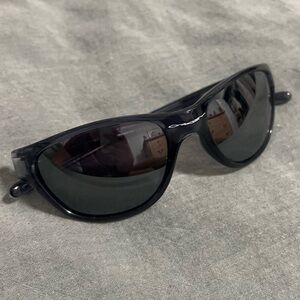 Oakley sunglasses, transparent navy/gray